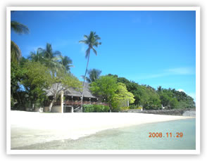 青空とどこまでも続く海（セブのビーチにて）