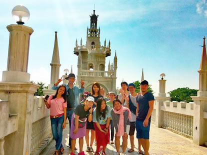 仲間で撮った写真