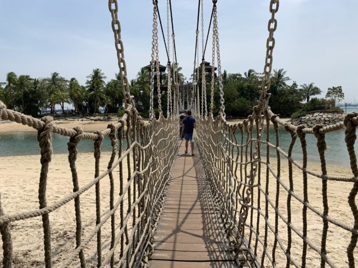 セントーサ 吊り橋