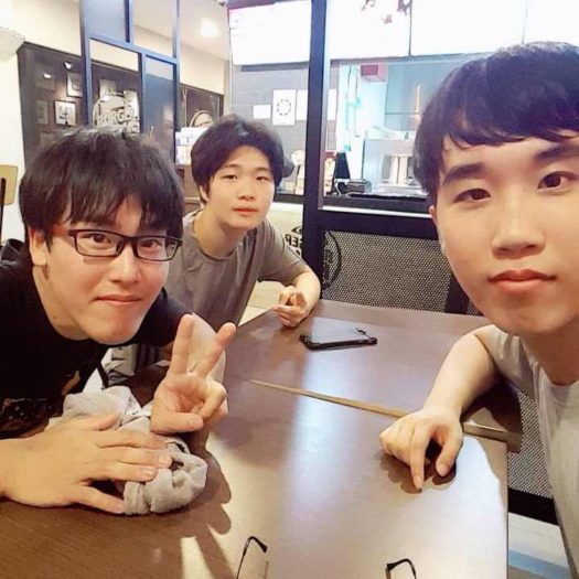 ハウスメイトとの写真