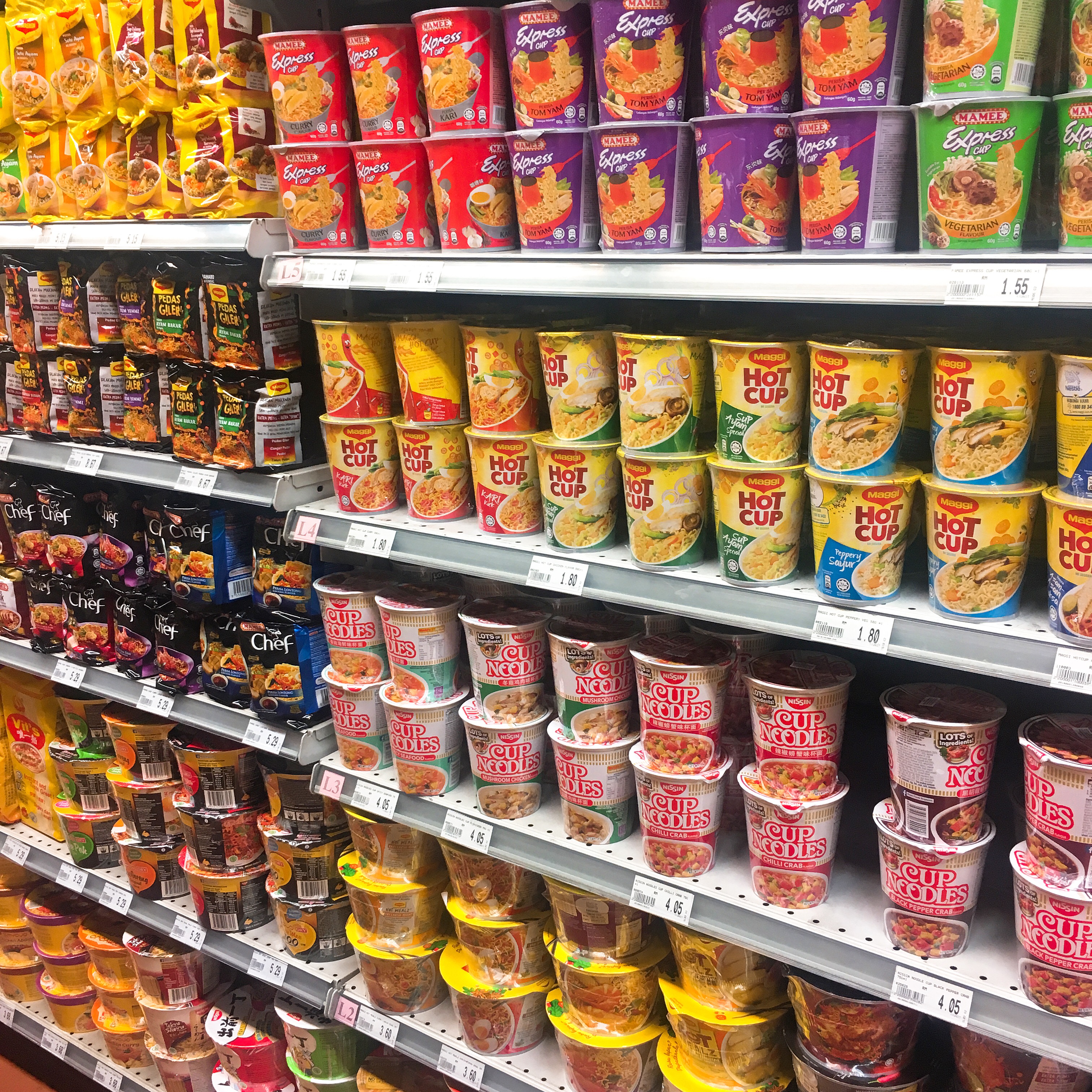 カップラーメン